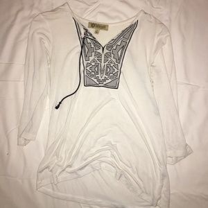 White 3/4 Length Sleeve Tribal Pattern Shirt